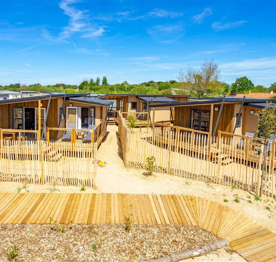 Luxury tente in Vendée with covered swimming pool - Camping pomme de pin
