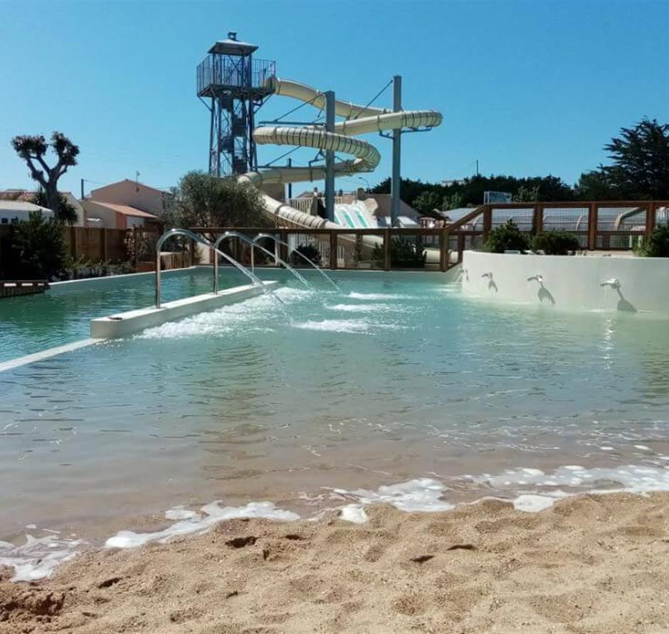 Water space 4-star campsite La Pomme de Pin in Saint Hilaire de Riez Vendée - Camping pomme de pin