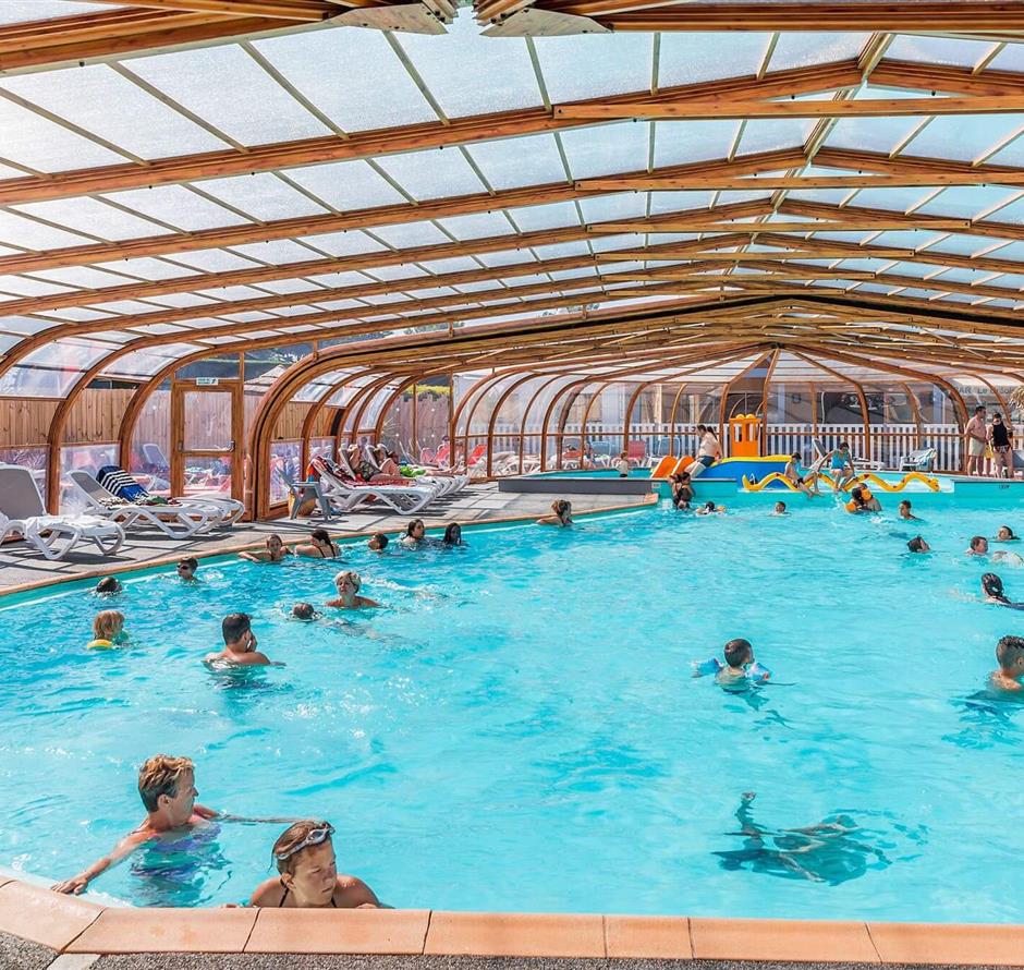 Camping pomme de pin