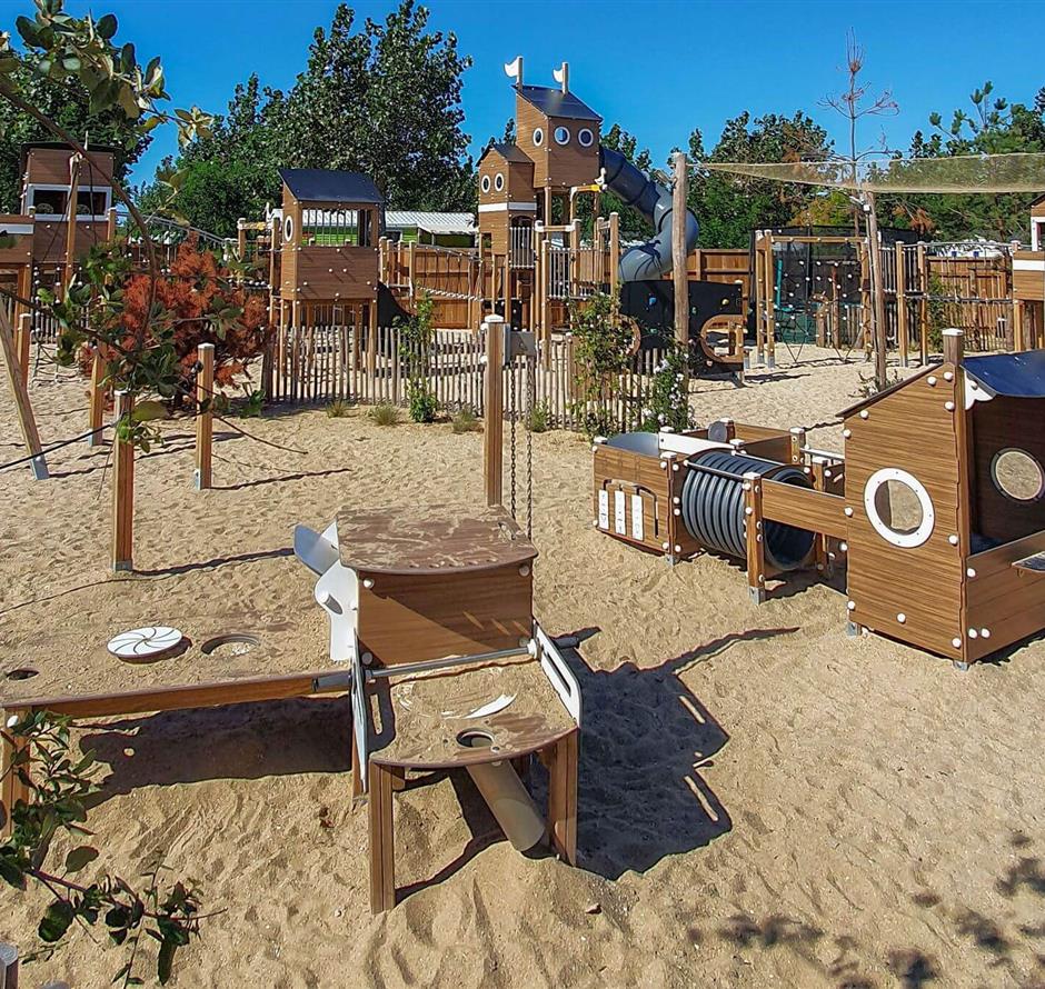 Camping pomme de pin