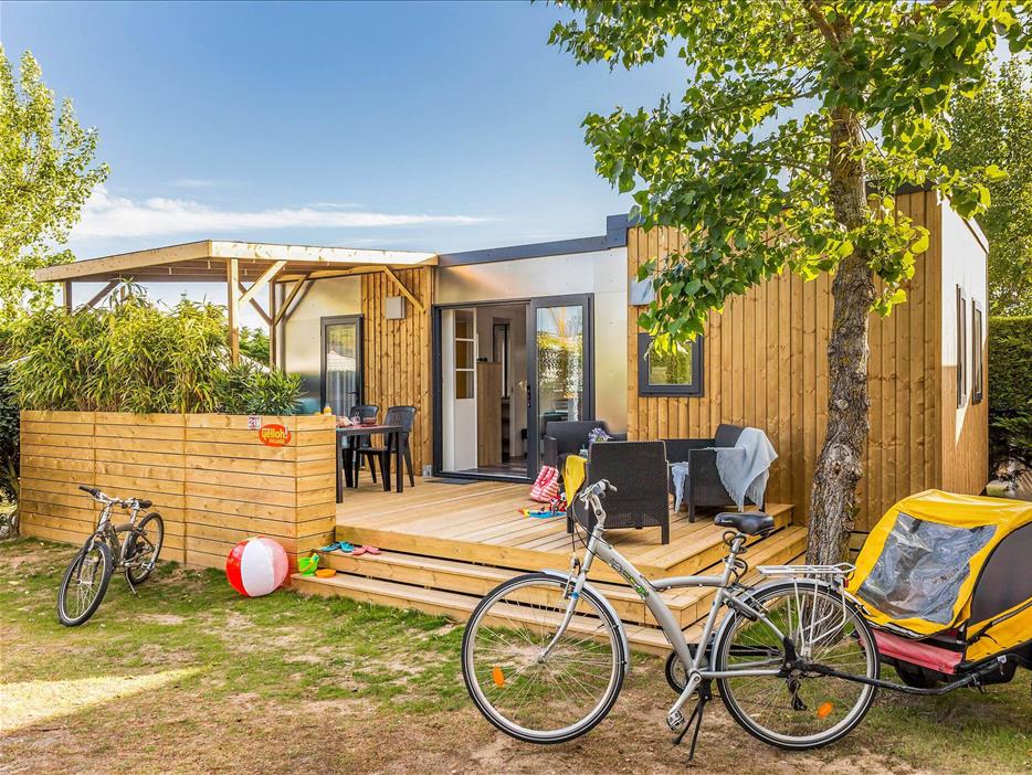 Luxury cottage in Vendée with covered swimming pool - Camping pomme de pin