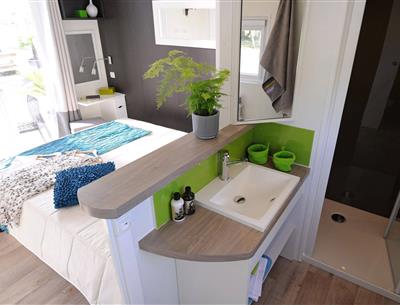 Cottage Luxe 6 people in a 4 star campsite La Pomme de Pin in Saint Hilaire de Riez in Vendée