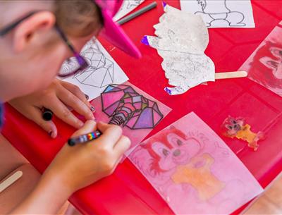 Aktivitäten und Unterhaltung im Kinderclub