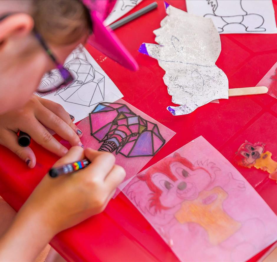 Aktivitäten und Unterhaltung im Kinderclub - Camping pomme de pin