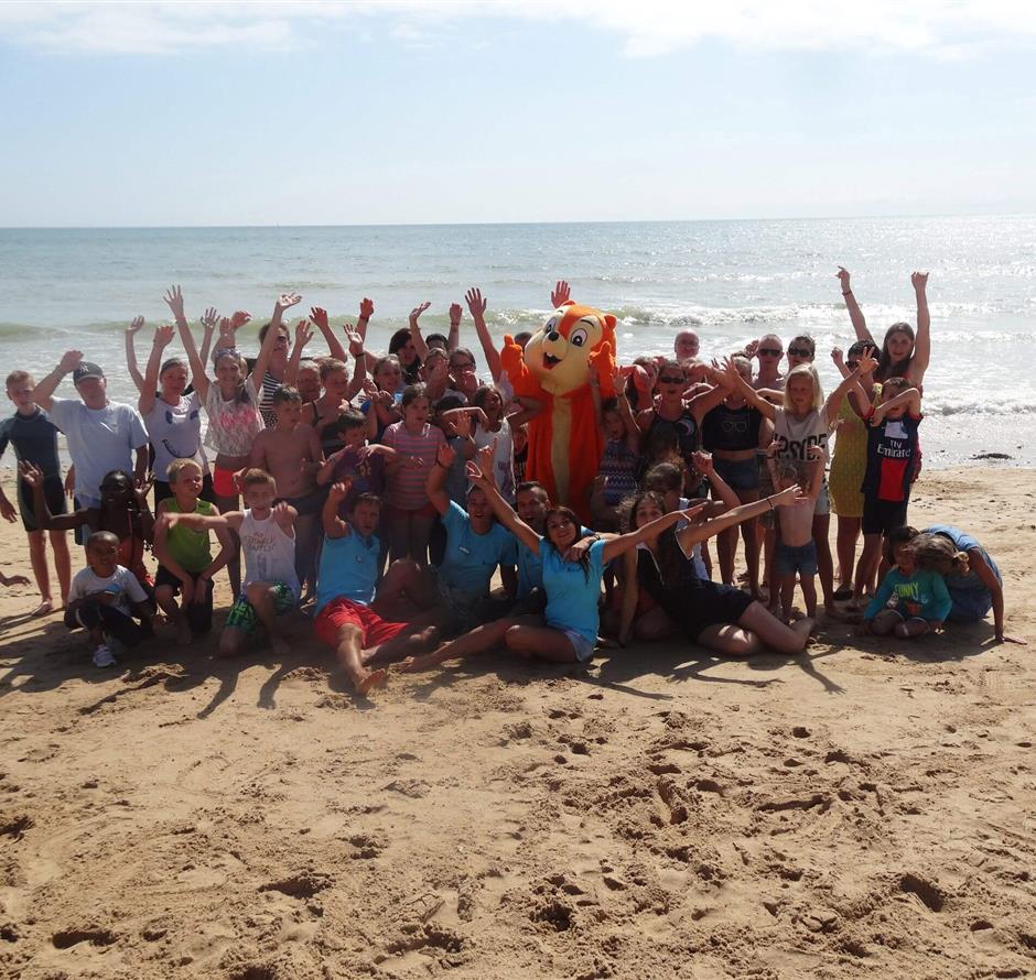 Teen Club am Strand von St. Hilaire de Riez - Camping pomme de pin