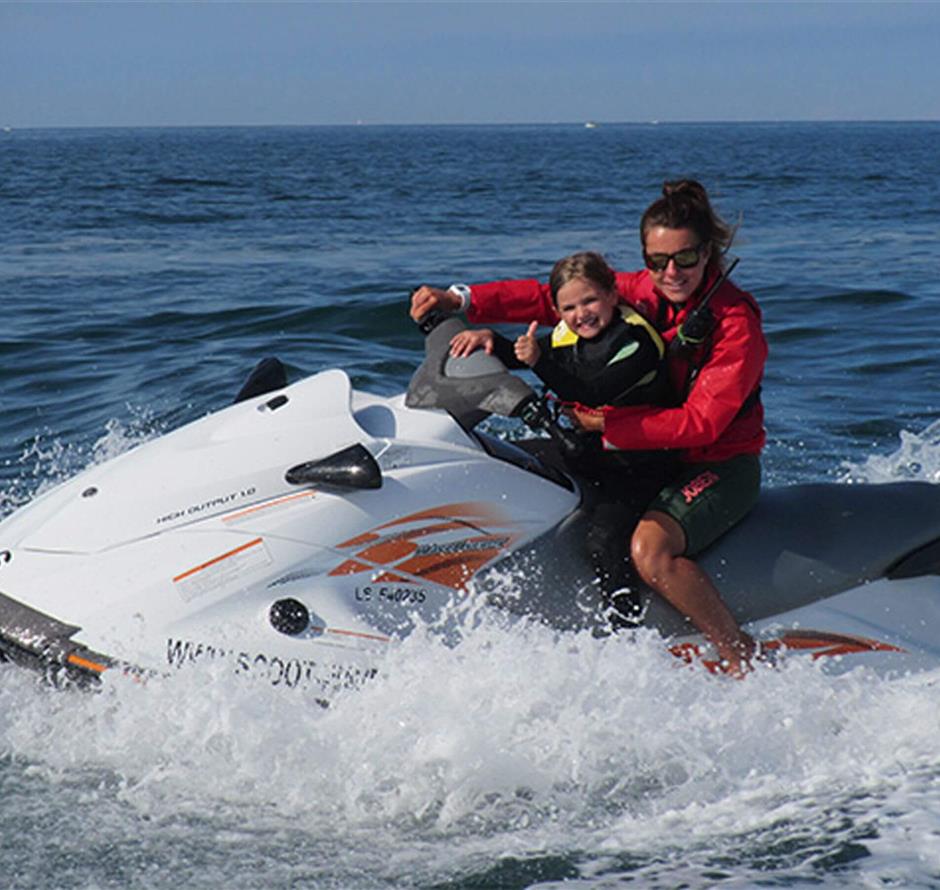 jet-ski in les Sables d'Olonne in Vendée - Camping pomme de pin