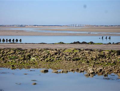 Visit Noirmoutier island close to campsite La Pomme de Pin at St Hilaire de Riez