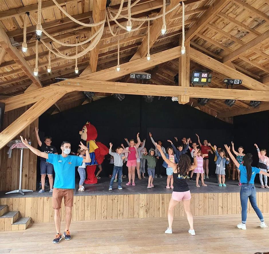 Kindertanzshow - Camping pomme de pin