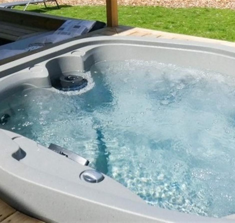 Cottage Terrasse und Spa 6 Personen 3 Schlafzimmer 1 Badezimmer - Camping pomme de pin