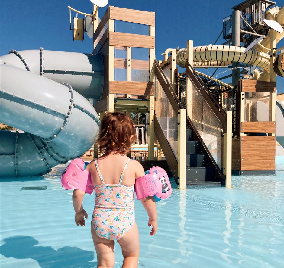 Neues, beheiztes Außen-Aquaplanschbecken  - Camping pomme de pin