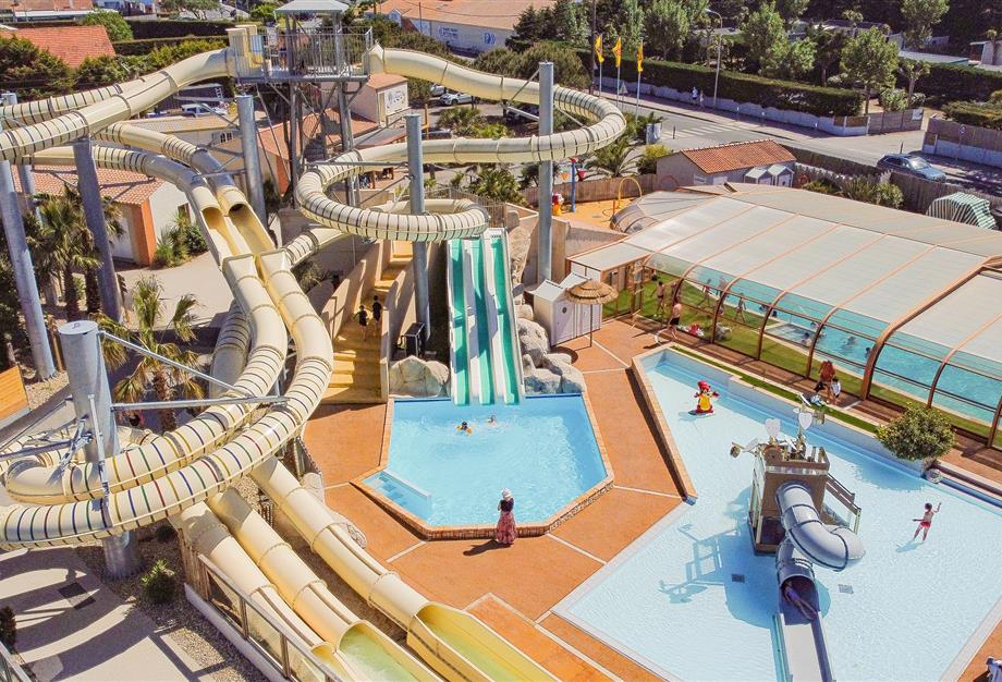 neue Wasserrutschen - Camping pomme de pin