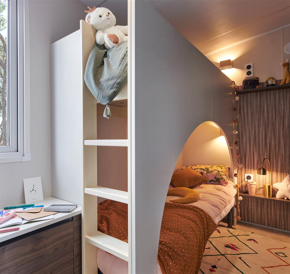 Kinderzimmer im Mobilheim auf einem Familiencampingplatz - Camping pomme de pin
