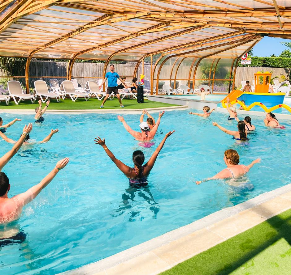 Wassergymnastik  - Camping pomme de pin